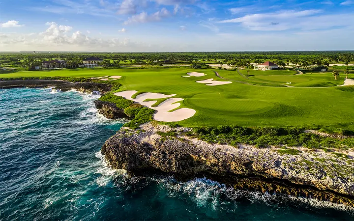 Corales Golf Course — golf course view