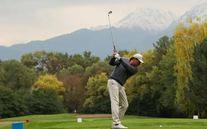 Nurtau Golf Club — golf course view