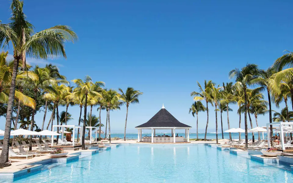 Heritage Le Telfair Golf & Wellness Resort — hotel view